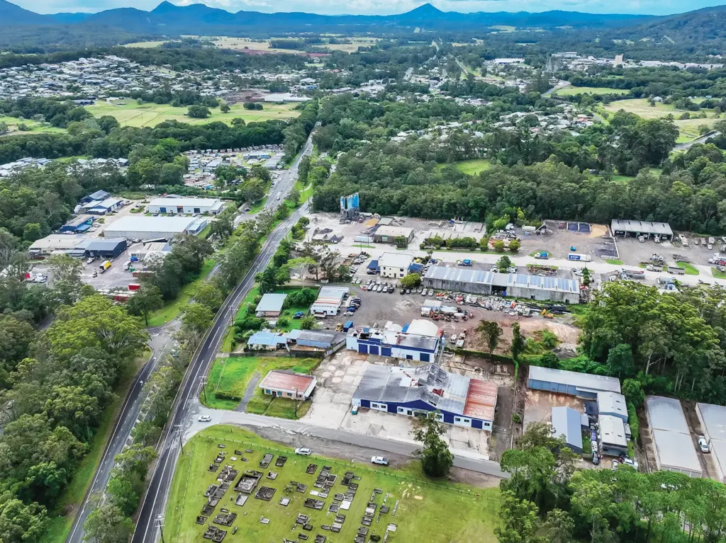 Image of Yandina property with Yandina town in background